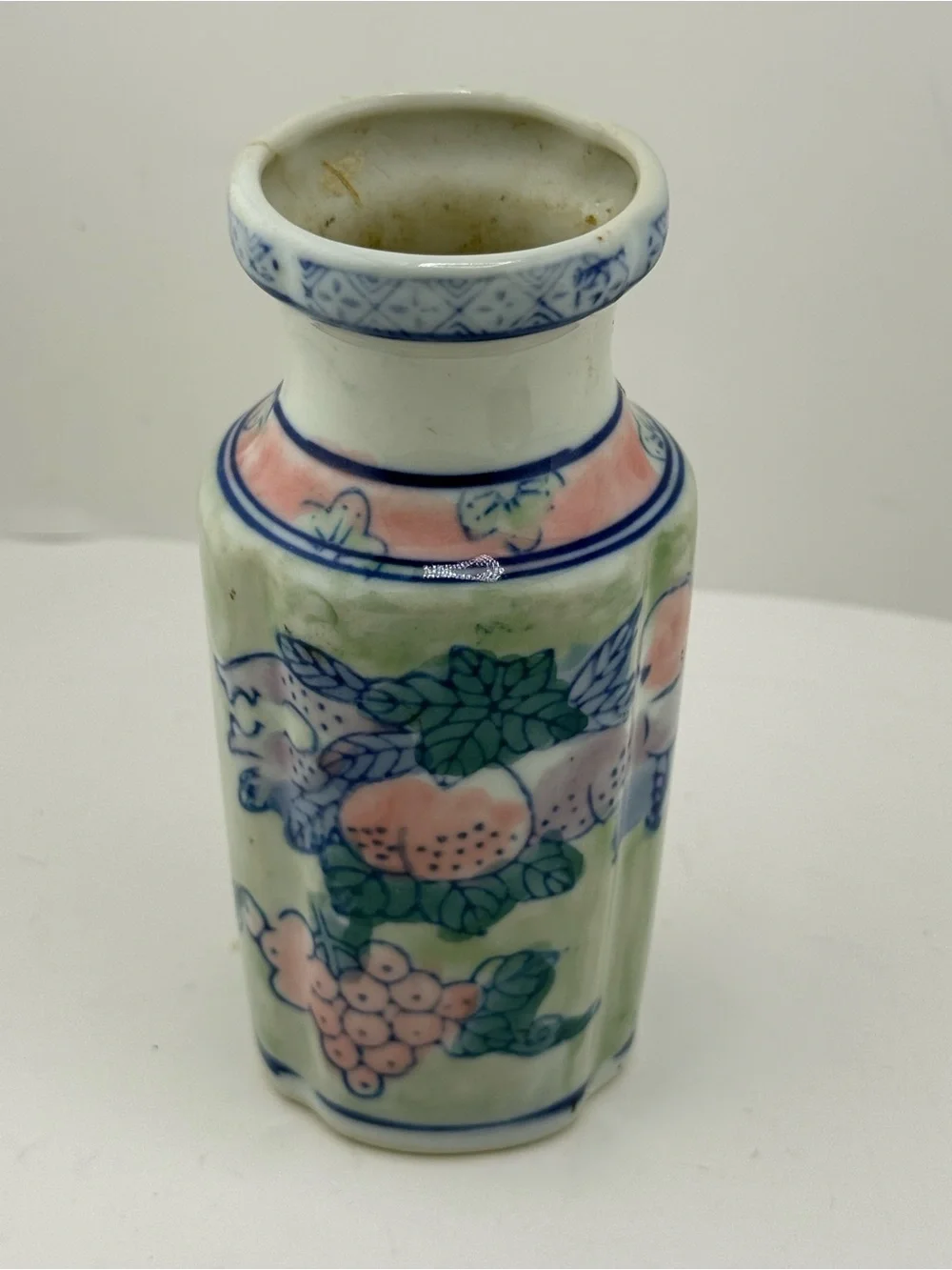 Vintage Chinese porcelain bud vase